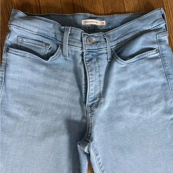 Levi's Women's Light Blue Skinny Jeans - Picture 5 of 8